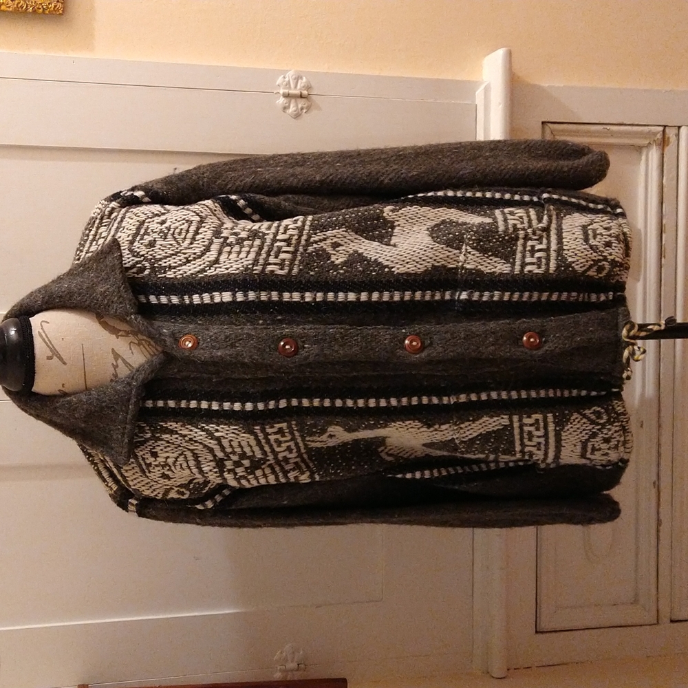 Andes Artesanias grey wool sweater
